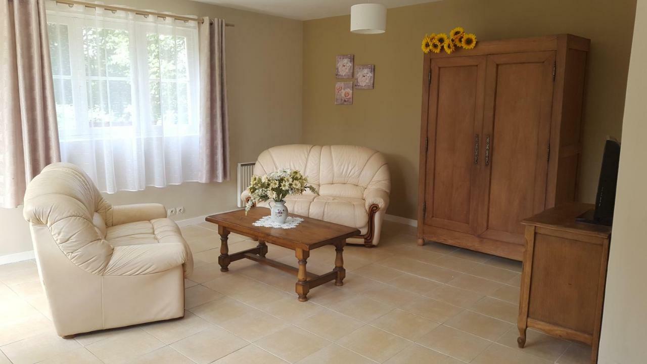 Petiville  Vacation Home On Rue Du Marais 5 מראה חיצוני תמונה