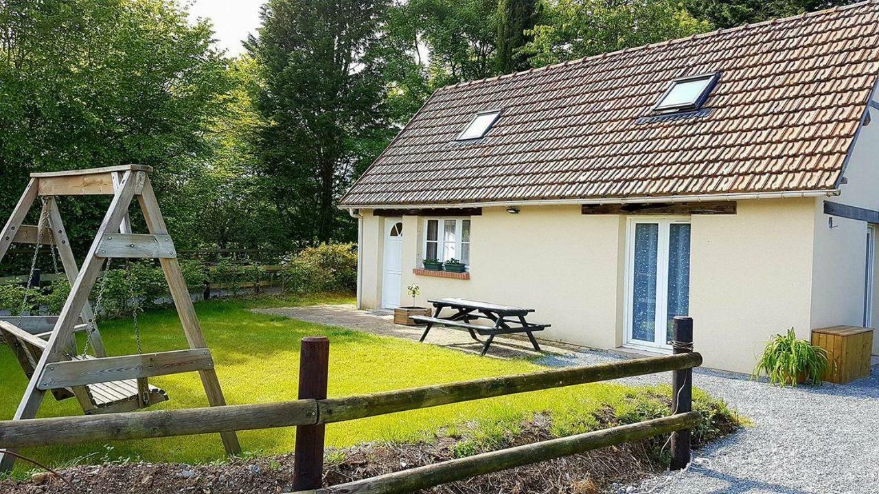 Petiville  Vacation Home On Rue Du Marais 5 מראה חיצוני תמונה